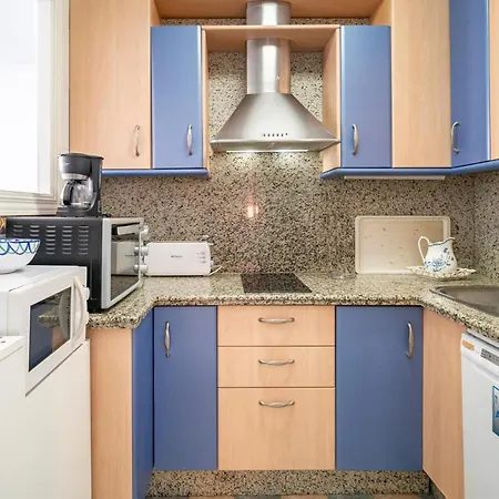 2 Bedroom Pet Friendly In Apartment Fuengirola